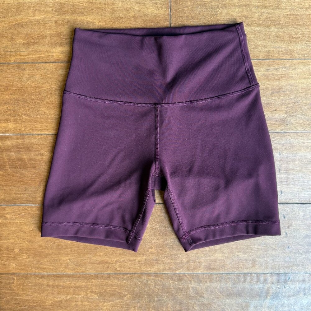 Lululemon High-Rise Biker Shorts – Size 6 – Dark Plum